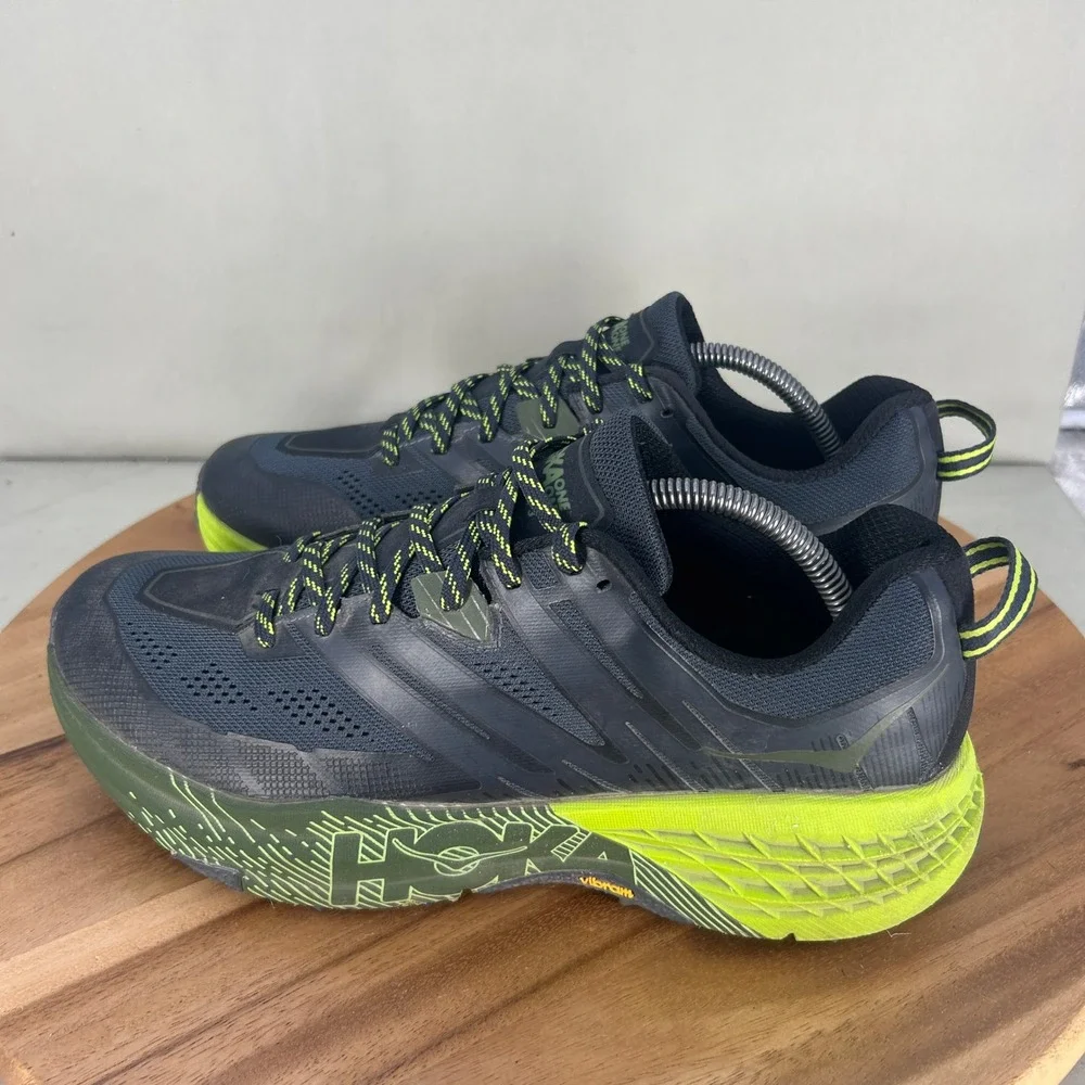 Hoka One One Speedgoat 3 Mens Trail Running Shoes Black Green 1099733 Size 10.5